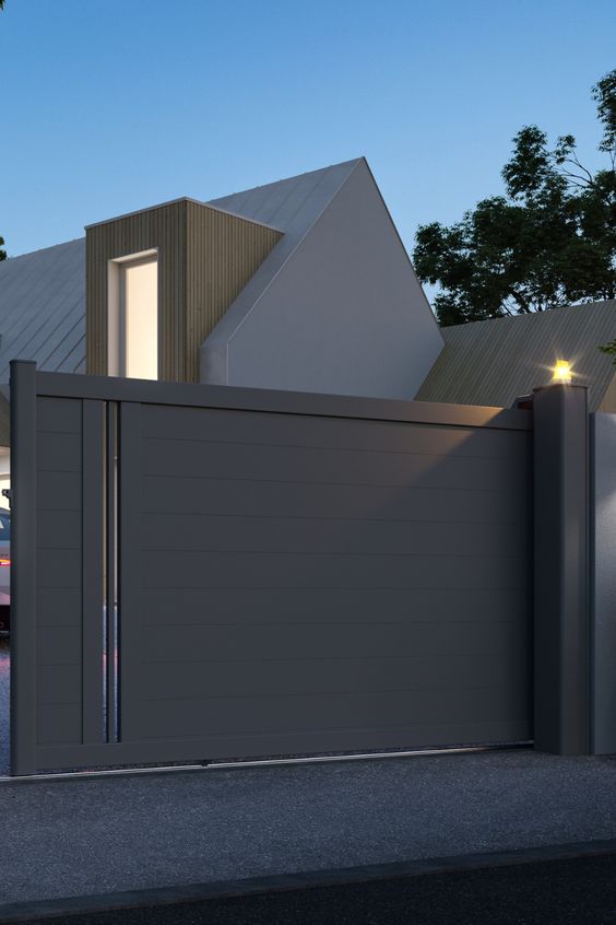 Pintu Garasi Material Besi