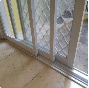 Pintu Model Geser